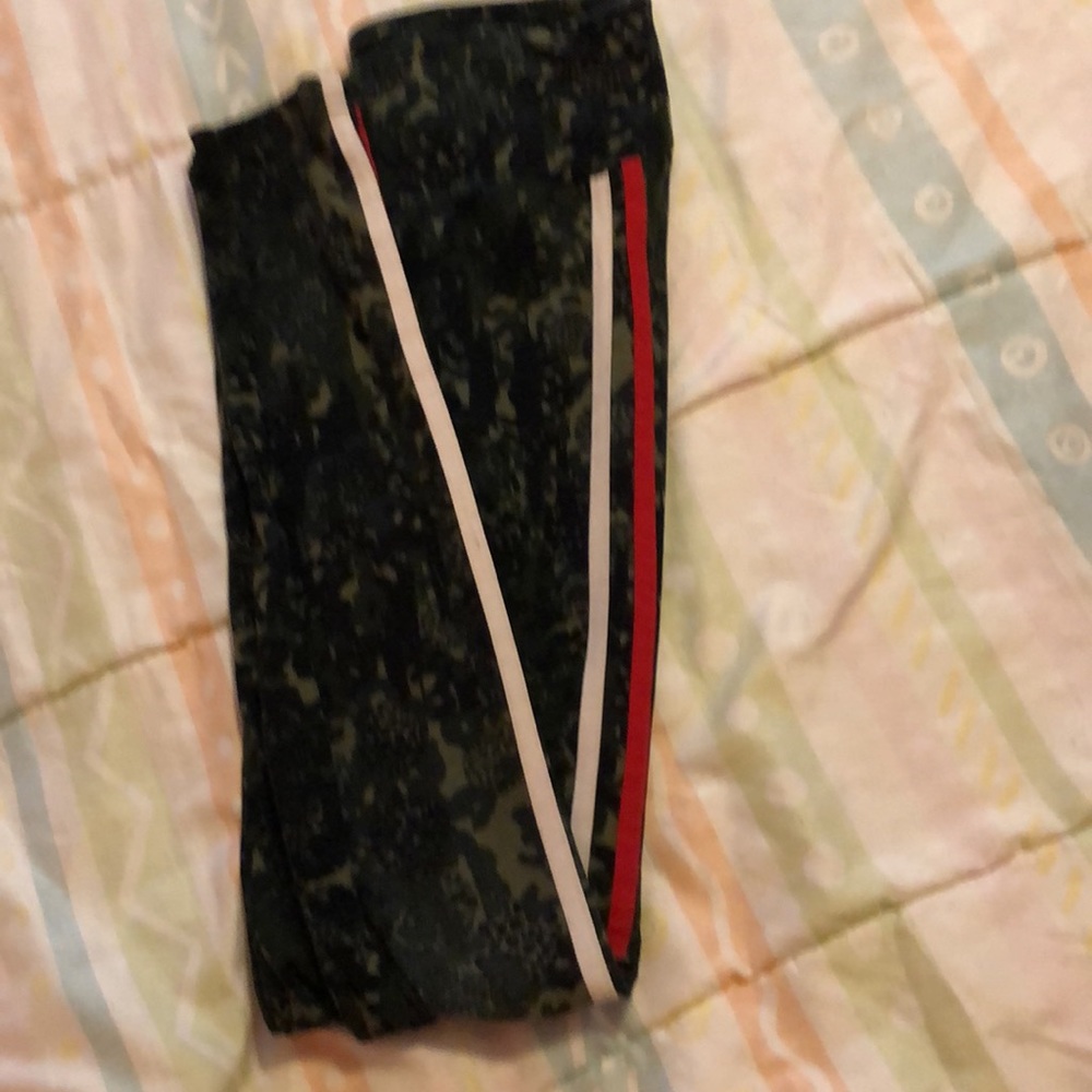 Pants - Picture 2 of 3
